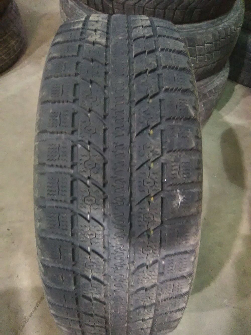 Toyo Observer GSI-5 205/60/15 - Pneu d’hiver usagé Toyo