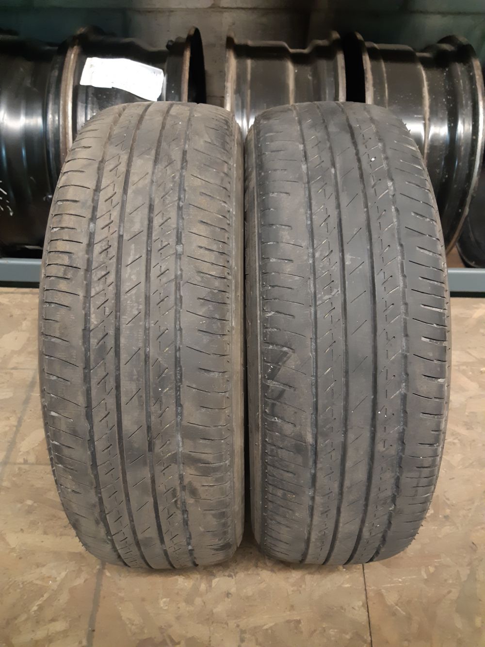 Bridgestone Turanza EL 400 175/65/15 - Pneu d'été usagé