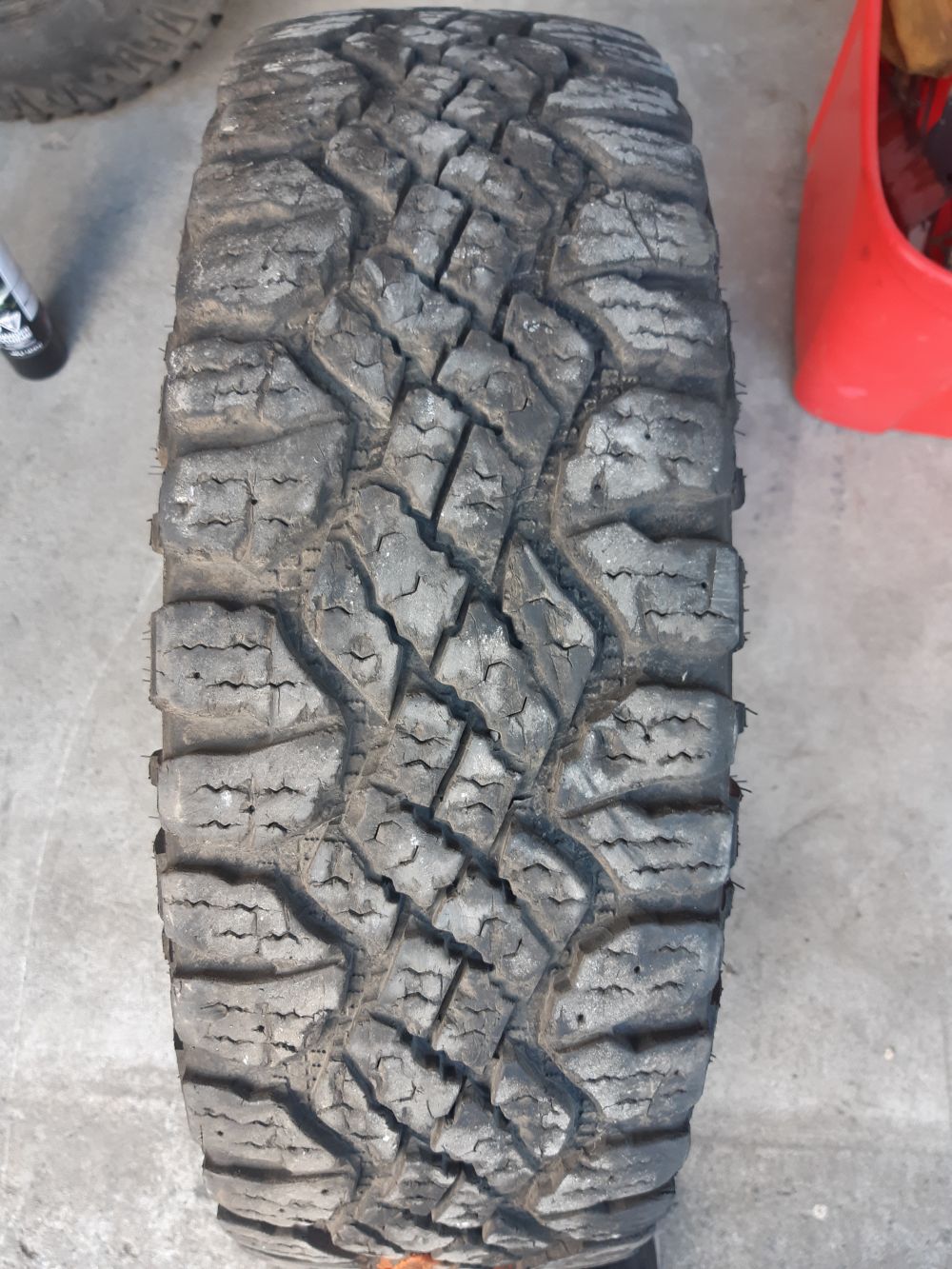 Goodyear Wrangler Duratrac 245/75/17 - Pneu 4 saisons homologué hiver usagé