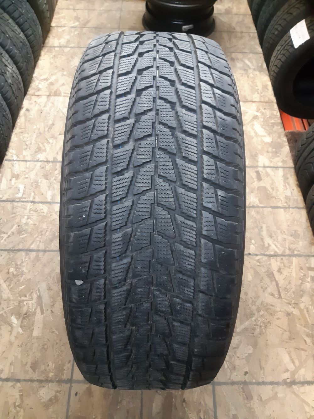 Toyo G-02 Plus Open Country 275/55/19 - Pneu d'hiver usagé