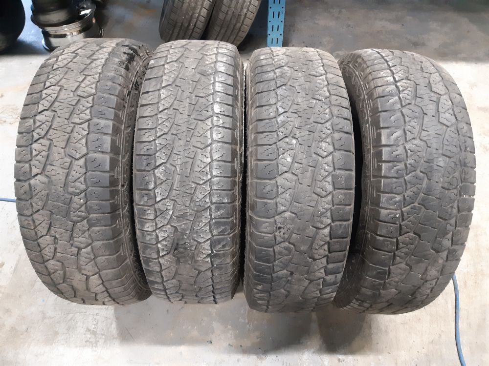 Hankook Dynapro AT M 265/75/16 - Pneu 4 saisons homologué hiver usagé