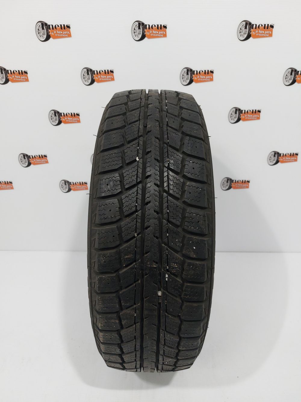 Auplus WinterLand 185/60/15 - Pneu d'hiver usagé
