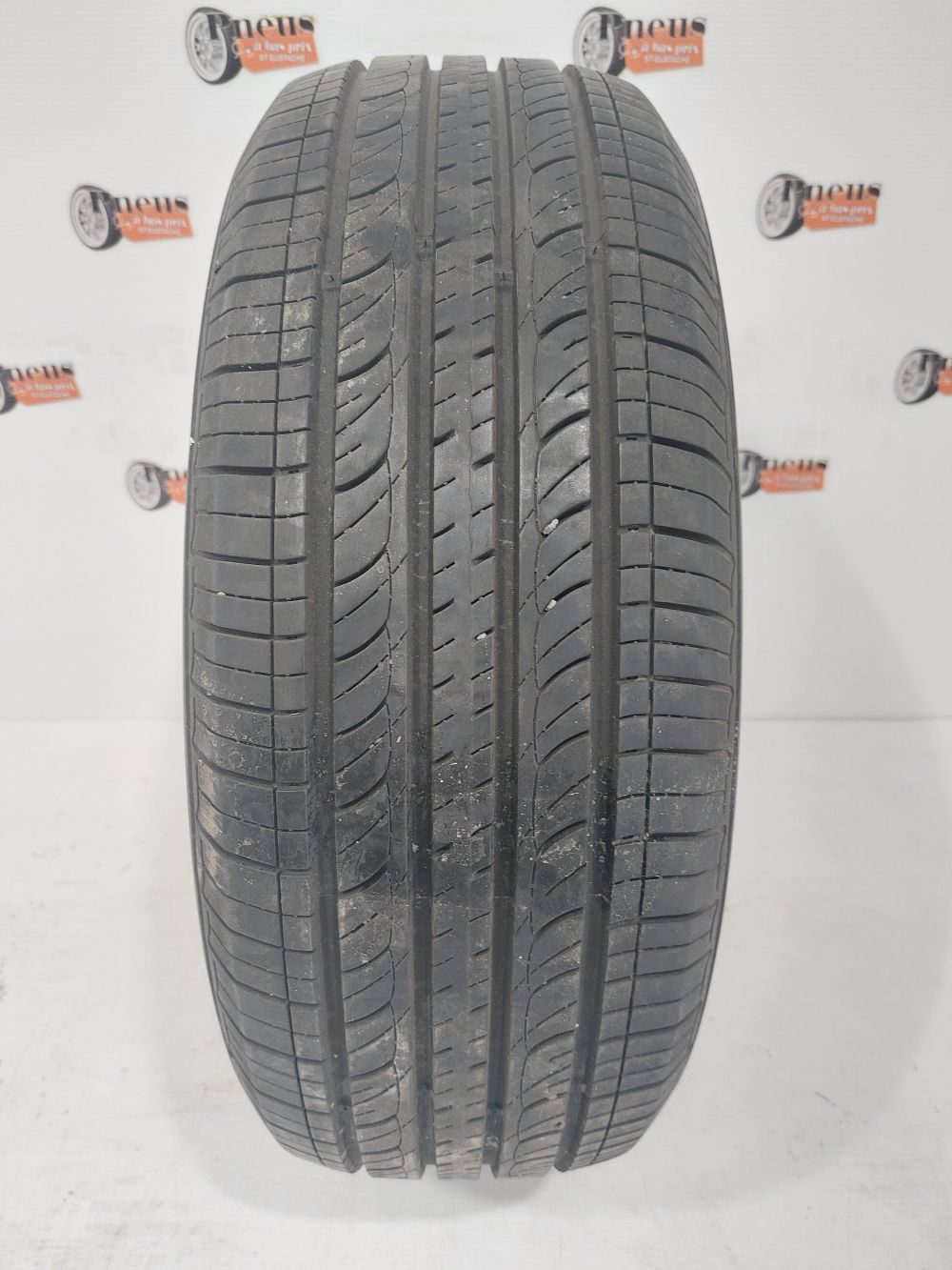 Hankook Optimo H426 185/60/15 - Pneu d'été usagé