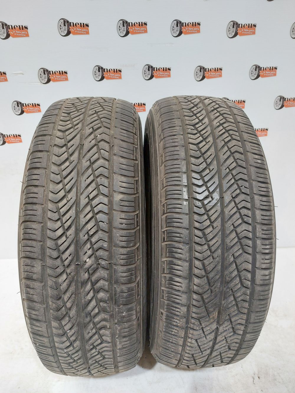 Yokohama Avid S33 225/65/16 - Pneu d'été usagé