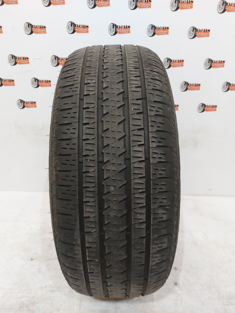 Bridgestone Dueler H/L Alenza 275/55/20 - Pneu d'été usagé