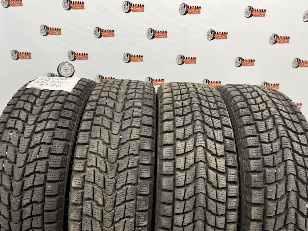 Dunlop Grandtrek SJ6 205/70/16 - Pneu d'hiver usagé