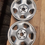 Roue en acier usagée Gris / Dimensions: 17x7.5 / Boulons: 