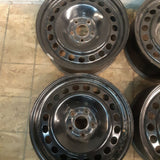 Roue en acier usagée Ford BB531015AA / Dimensions : 17x7.5 / Boulons : 5x114.3mm5x4.5po