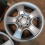 Roue en aluminium usagée Kia Silver / Dimensions : 16x6 / Boulons : 5x114.3mm