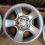 Roue en aluminium usagée Kia Silver / Dimensions : 16x6 / Boulons : 5x114.3mm