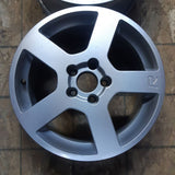 Roue en aluminium usagée R Silver / Dimensions : 16x7.5 / Boulons : 5x108mm