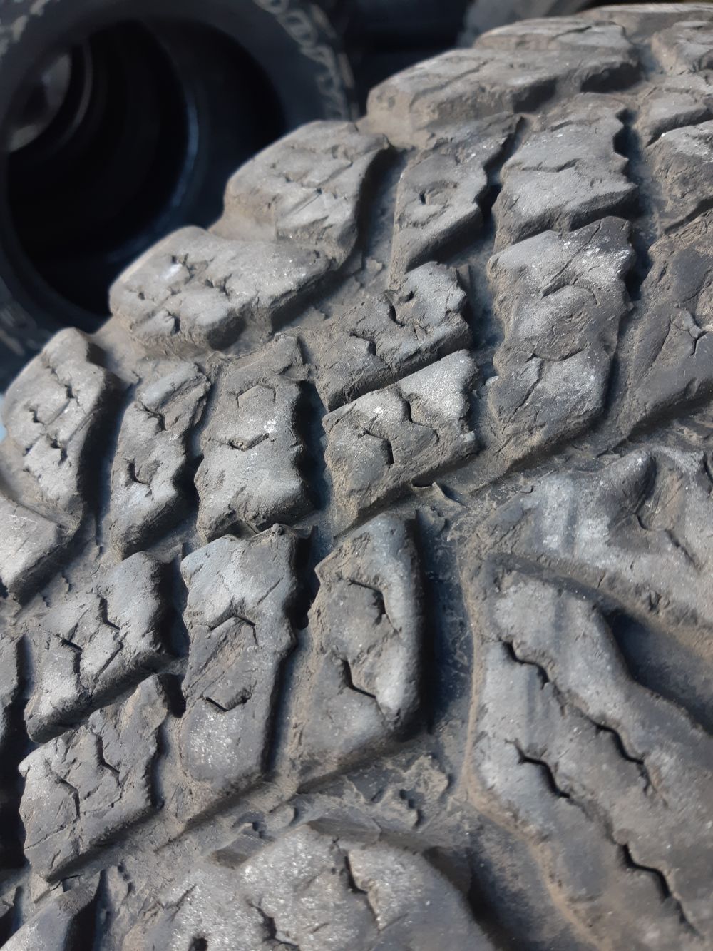 Goodyear WRANGLER WORKHORSE AT (4 SAISONS HOMOLOGUÉ HIVER)