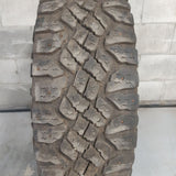 Goodyear "Clouté" Duratrac Wrangler 285/70/17 - Pneu 4 saisons homologué hiver usagé