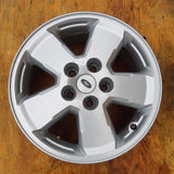 Roue en aluminium usagée Ford Silver / Dimensions : 16x7 / Boulons : 5x114.3mm