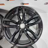 Roue en aluminium usagée Audi Noir / Dimensions : 18x8 / Boulons : 5x112mm