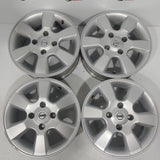 Roue en aluminium usagée Nissan Silver / Dimensions : 15x5 / Boulons : 4x114.3mm