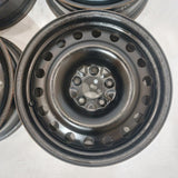 Roue en acier usagée DTD X42755 / Dimensions : 17x7 / Boulons : 5x114.3mm