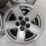 Roue en aluminium usagée Ford Silver / Dimensions : 15x6.5 / Boulons : 5x114.3mm