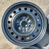 Roue en acier usagée Volkswagen Noir / Dimensions : 15x6 / Boulons : 5x112mm