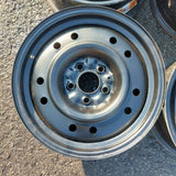 Roue en acier usagée Noir Inc03 / Dimensions : 16x7 / Boulons : 5x114.3mm