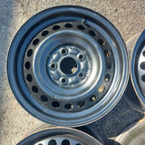 Roue en acier usagée Noir Inc04 / Dimensions : 15x6.5 / Boulons : 5x114.3mm