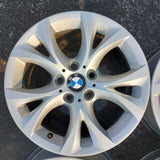 Roue en aluminium usagée BMW Silver 02 / Dimensions : 17x8 / Boulons : 5x120mm