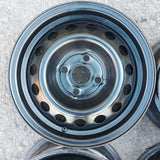 Roue en acier usagée DTD X41449 / Dimensions : 14x5.5 / Boulons : 4x100mm