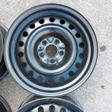 Roue en acier usagée Noir X99139N / Dimensions : 17x7 / Boulons : 5x114.3mm