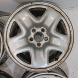 Roue en acier usagée Mazda Silver / Dimensions : 17x7 / Boulons : 5x114.3mm